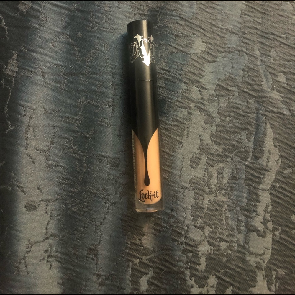 Kat Von D Lock-it Concealer